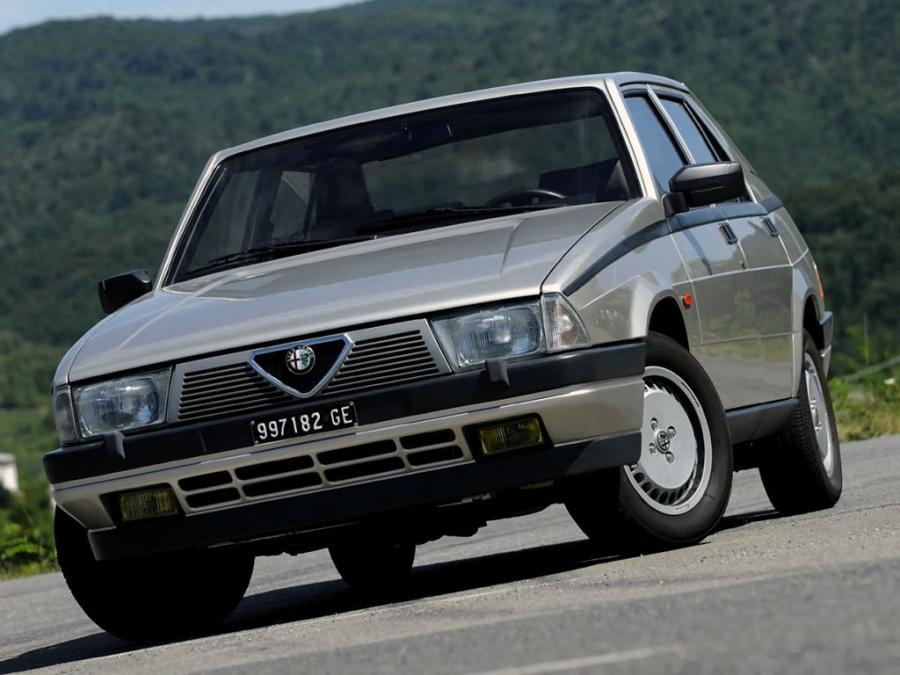 Alfa Romeo 75 '1985